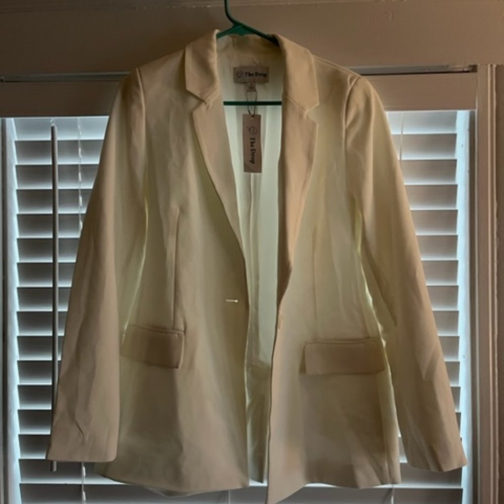 The Drop White Blazer